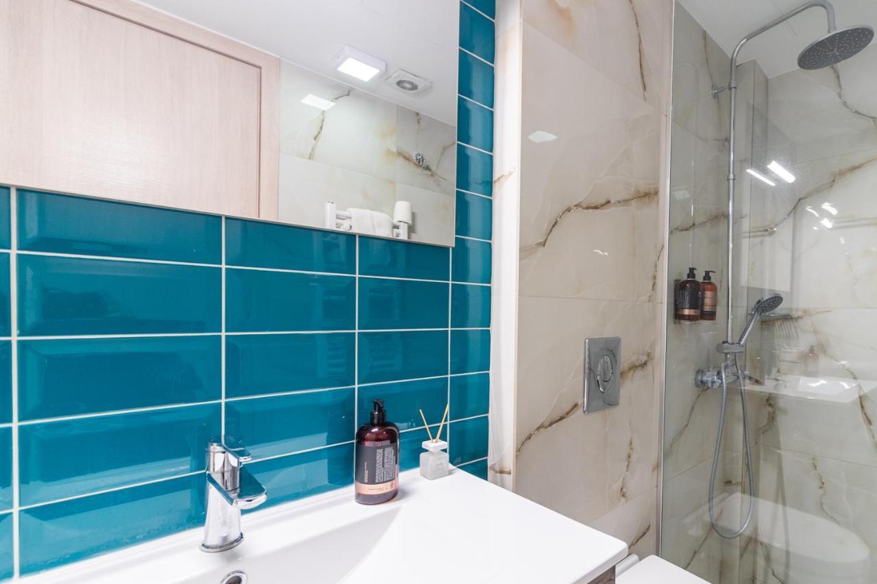 Ferienwohnung Retropolitan Living Patras Exterior foto